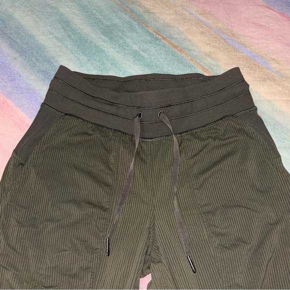 Lululemon Dance Studio Jogger *29" Dark Olive women’s size 4 - Picture 6 of 9